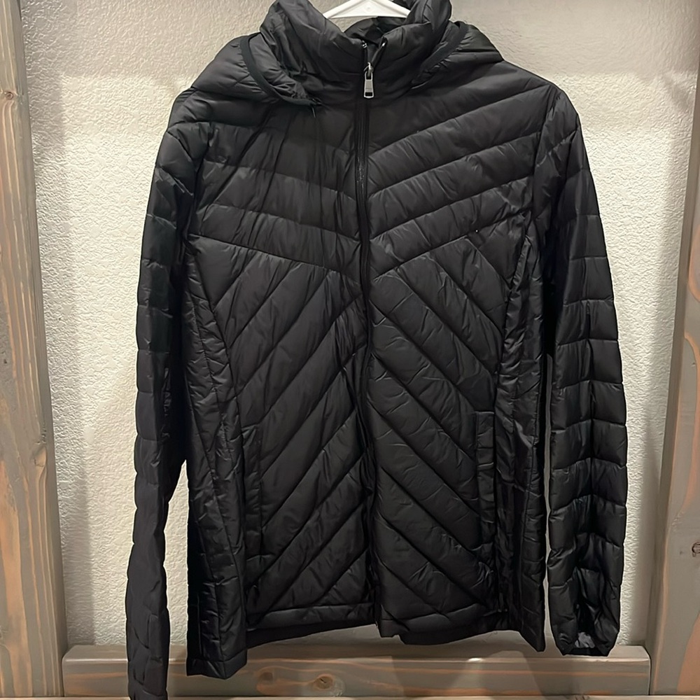 XL black London Fog puff jacket- packable!
